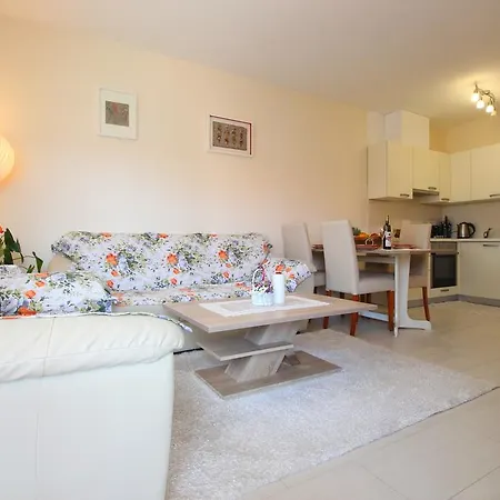Brigite Apartment